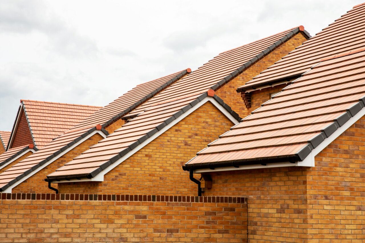 5 Signs It’s Time to Replace Your Roof